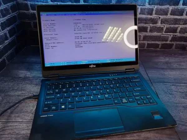 Fujitsu LifeBook P728 — японские бизнес-ноутбуки 12.5"