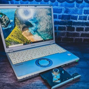 Panasonic Let's Note CF-SZ6 — японские ультрабуки с DVD-приводом — фото 2